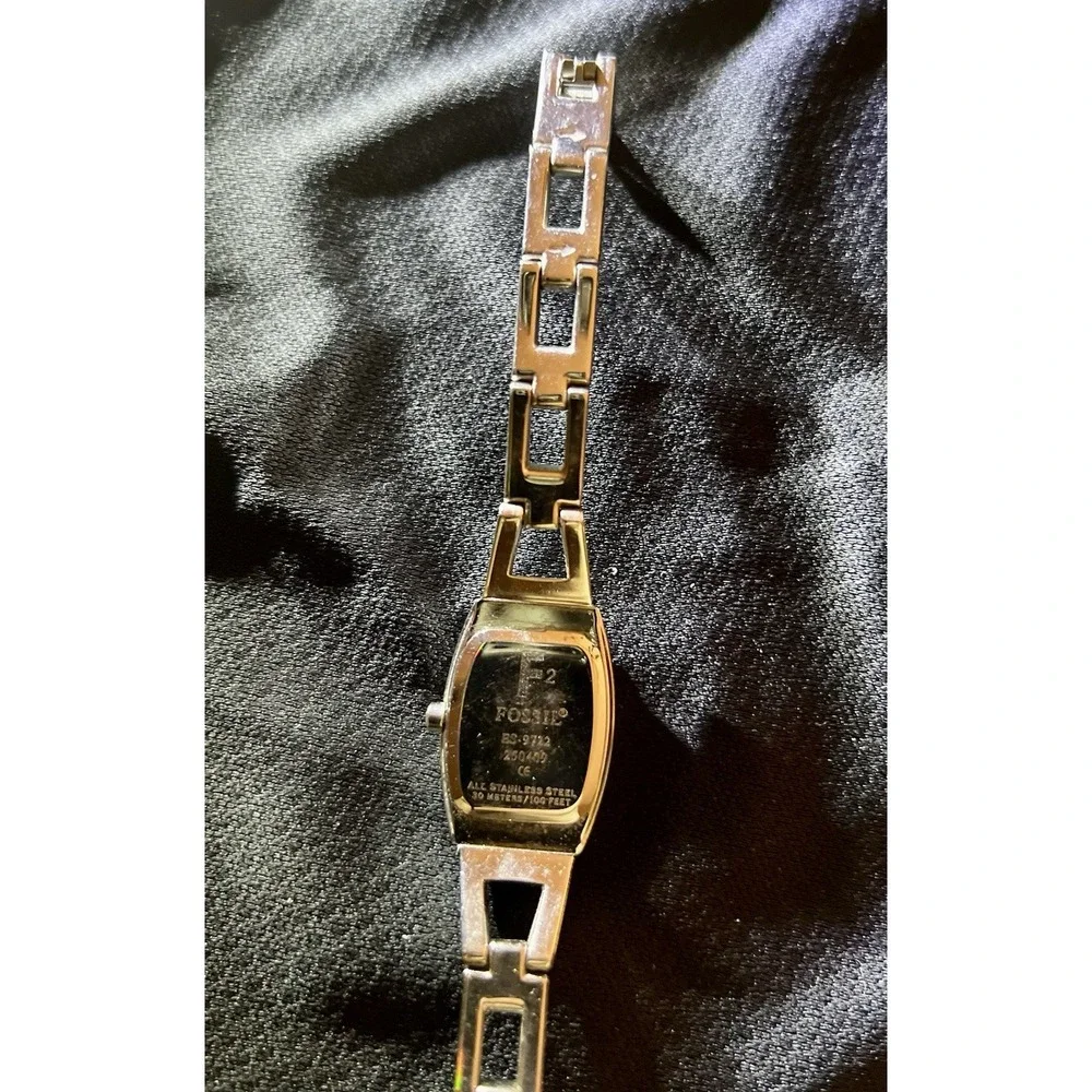 Fossil F2‎ Ladies Silver Tone Pink Dial Rhinestone 19mm Watch ES-9722